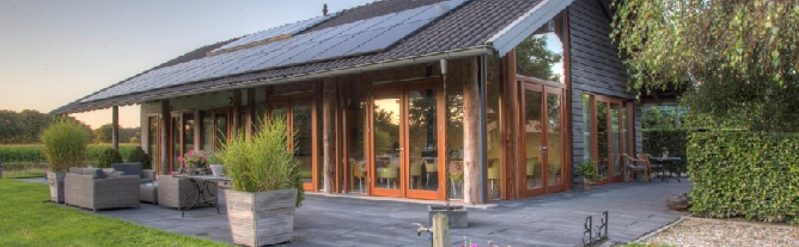 Beurs Eigen Huis Kalkhennep gezond en ecologisch bouwen