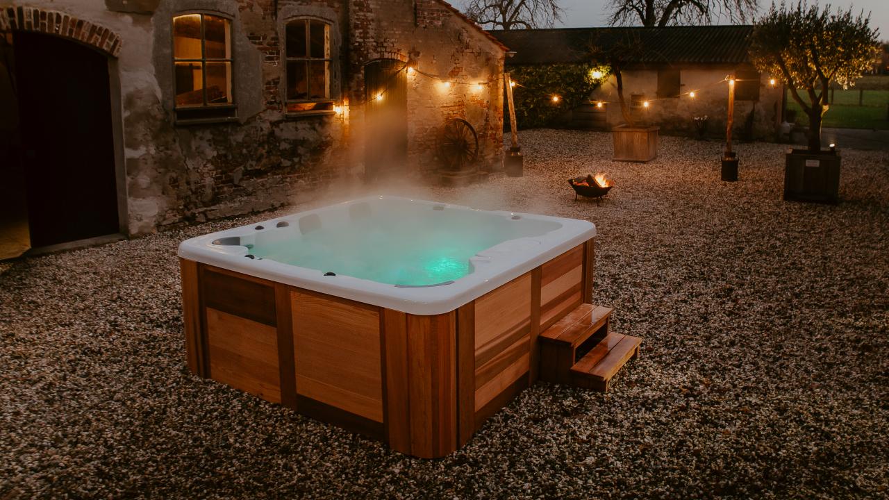 wellness, hottub, bubbelbad, ontspannen, droomtuin, realiseer je droomhuis